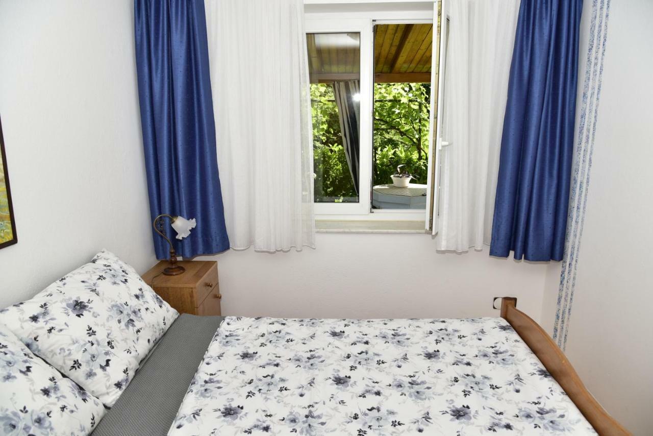 Apartment Blumen Oase Malinska Exterior foto